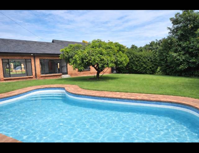 3 BEDROOM HOUSE FOR SALE IN FLORA PARK
